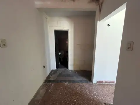 Depto Tipo Casa en Venta 40 años