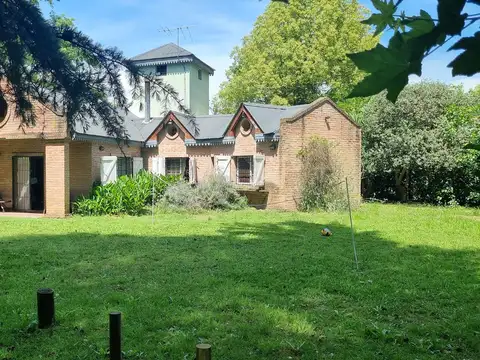 Hipolito Bouchard 2800