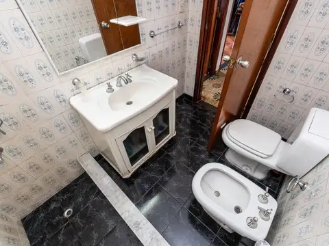 Departamento 5 ambientes con 3 baños