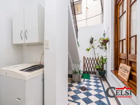 Depto Tipo Casa en Venta 50 años