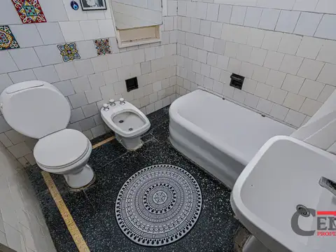 Depto Tipo Casa en Venta 50 años