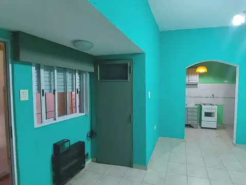 Depto Tipo Casa 2 ambientes con 1 baño