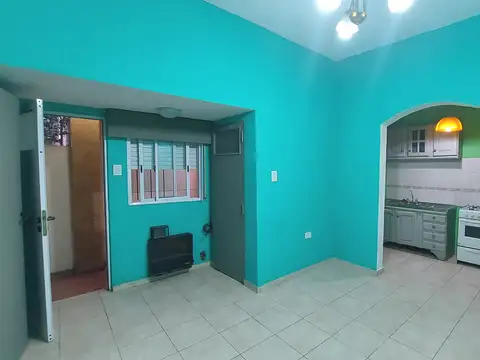Depto Tipo Casa en Alquiler 45 años