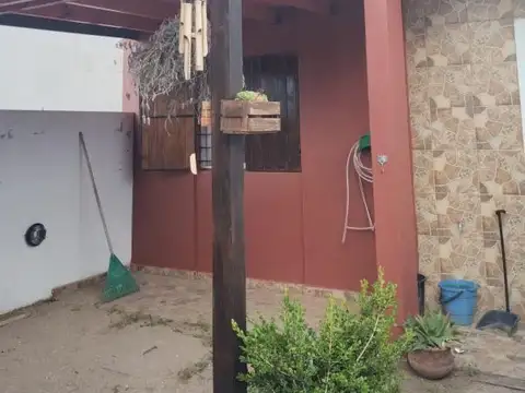 Depto Tipo Casa en Venta con 1 cocheras