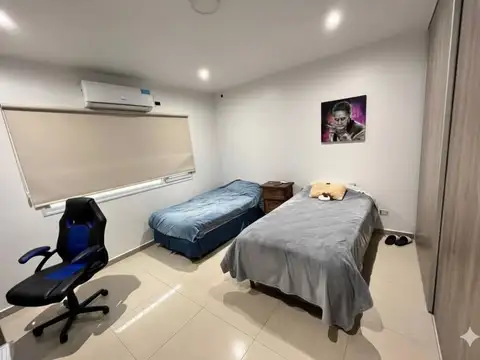 Casa en Venta en Lujan, USD 230.000