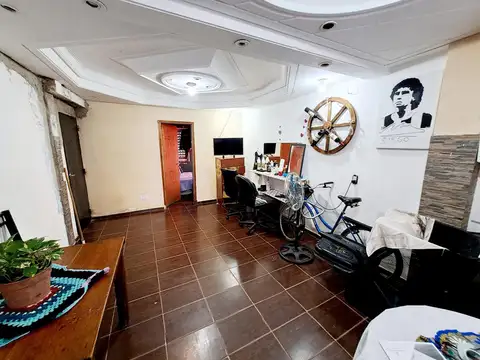 Venta de local con casa en San Jose al 500