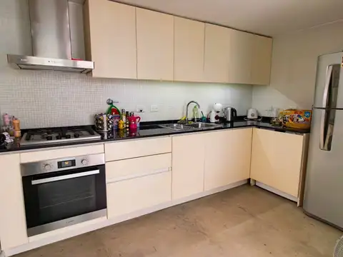 Depto Tipo Casa en Venta de 4 ambientes
