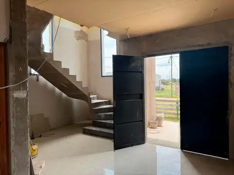 Casa 5 ambientes con 6 baños