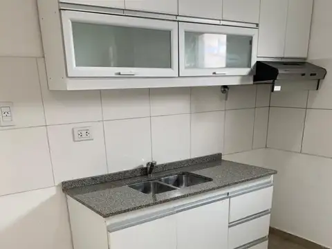 Departamento en Alquiler con 1 cocheras