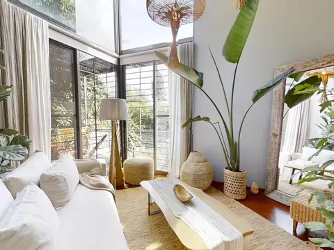 Duplex en Venta de 4 Ambientes en Martinez con Playroom, Jardin, Pileta y Garage