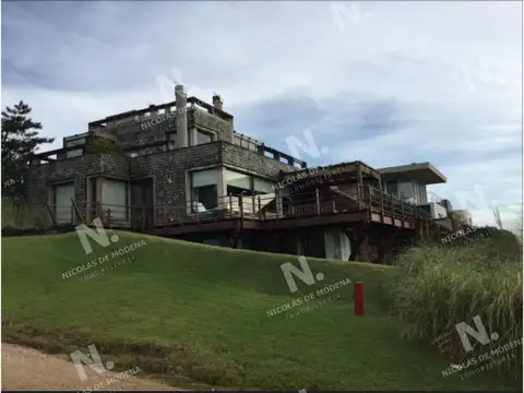 Casa en Alquiler Temporal en Punta Piedras, USD 40.000