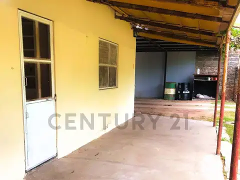 Casa 5 ambientes con 1 baño