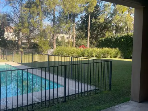 Casa en Venta en Ayres de Pilar - 7 ambientes