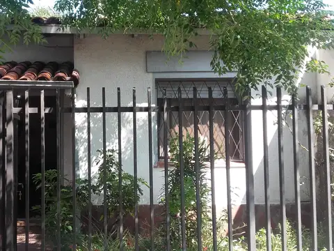 Casa en venta en Moron Sur