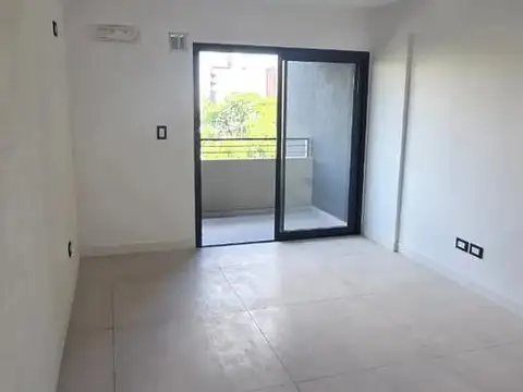 Departamento en Alquiler en Moron, $ 550.000