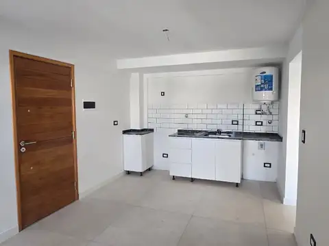 Departamento en Alquiler en Moron, $ 550.000