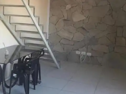 DEPARTAMENTO 3 AMBIENTES CON COCHERA CUBIERTA