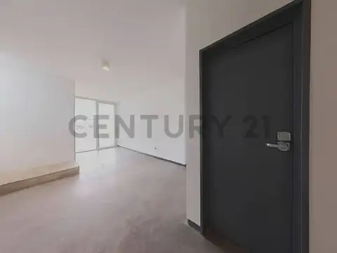 Casa de 4 Dormitorios mas Dependencia en Lote Esquina a la Laguna Principal – Cantón