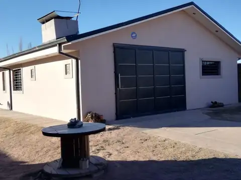 Casa en Venta con 4 cocheras