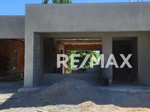 Casa en Venta en Plottier, USD 330.000