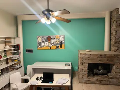 Depto Tipo Casa en Venta 100 años