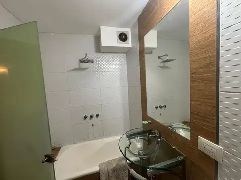 PH RECICLADO A NUEVO - BALVANERA - APTO COMERCIAL