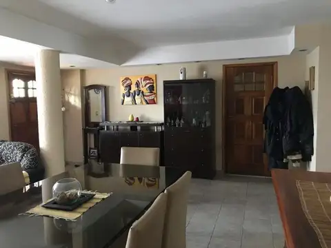 Casa  en Venta ubicado en Quilmes Oeste, Quilmes, G.B.A. Zona Sur - SVN0140_LP583925_1