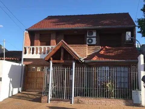 Casa  en Venta ubicado en Quilmes Oeste, Quilmes, G.B.A. Zona Sur - SVN0140_LP583925_1