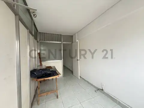 Junín 900, Piso 8