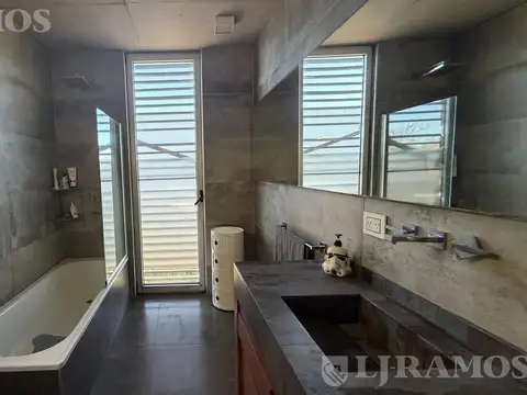 Casa en Alquiler de 3 dormitorios