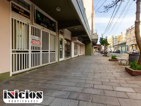 Newbery 100