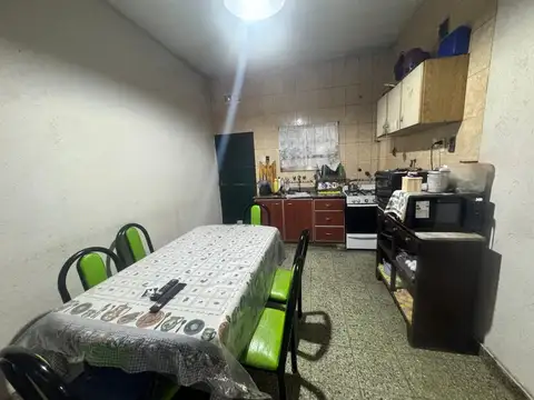 Depto Tipo Casa en Venta en Villa Luzuriaga, USD 138.000