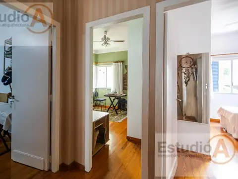 Casa 5 ambientes con 2 baños