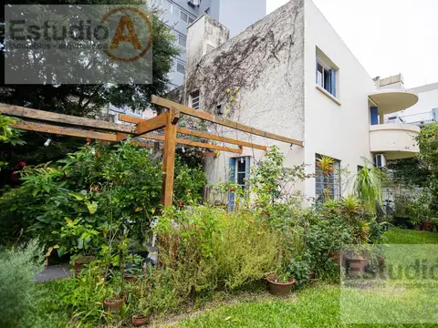 Casa en La Lucila-Vias/Libert. 4 dormitorios ,amplio parque, piscina   