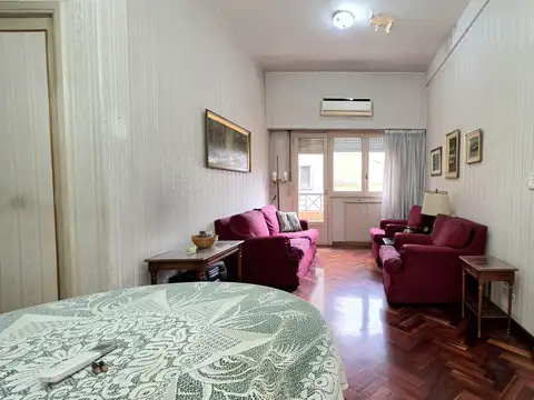 San José  al 100, piso 3