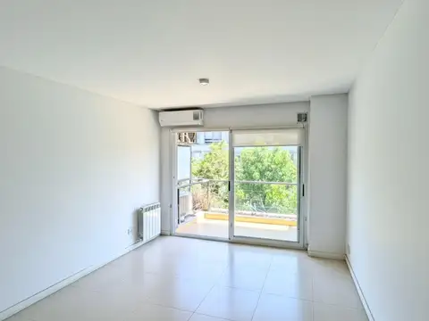 Francia 2500, Piso 2