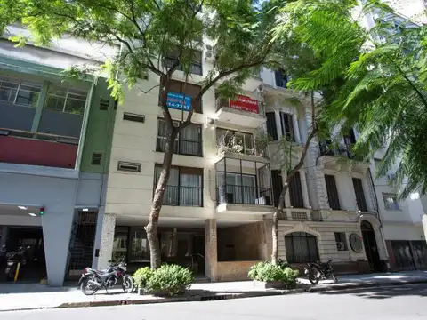 Guido e/ Ayacucho y Avenida Callao