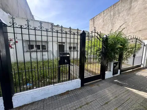 521 e/ 4 y 5 900, Piso 0