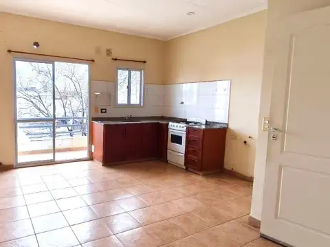 Agustin Alvarez al 2700 e/Cordoba y Alberdi