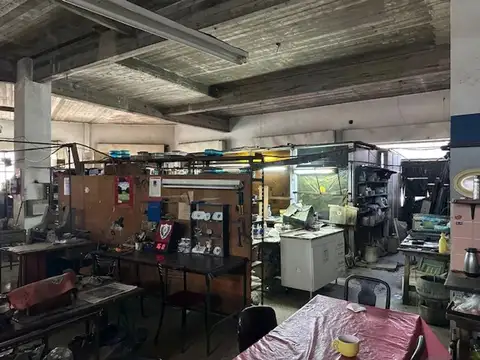 VENTA LOCAL AMPLIO JOSE INGENIEROS