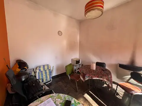 Depto Tipo Casa en Venta en Bernal Oeste, USD 45.000