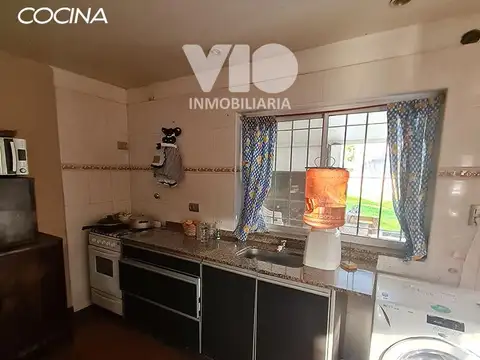 Casa 2 ambientes con 1 baño