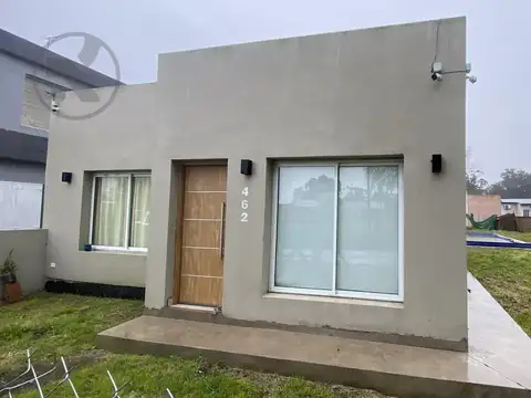 VENTA I CASA CON PILETA I CAMET NORTE