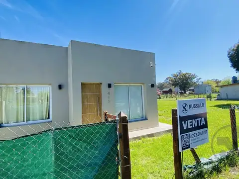 Casa 3 ambientes con 1 baño