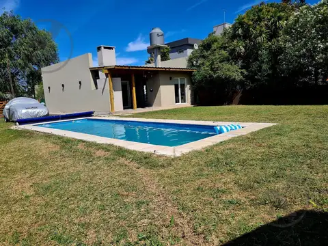 VENTA I CASA CON PILETA I CAMET NORTE