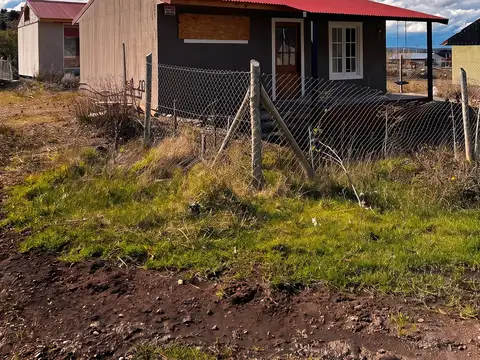Casa 6 ambientes con 2 baños