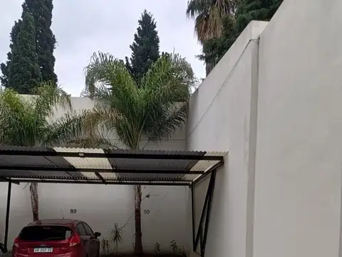 Cochera Semicubierta en Temperley.