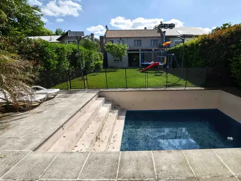 Casa 7 ambientes con 3 baños