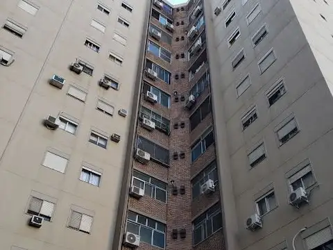 Cnel. Charlone 600, Piso 5