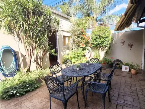 Casa en venta, Concordia, entre rios, jardin, excelente estado, zona turistica, patio, permuta